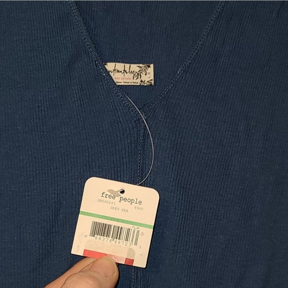 FP Turquoise V Back Top L - Picture 3 of 5